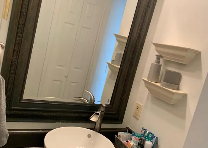 Charming 2 Bdr 1 Bath Fenced Byard N Pet Friendly Close To Bases * Pensacola